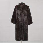 564287 Mink coat